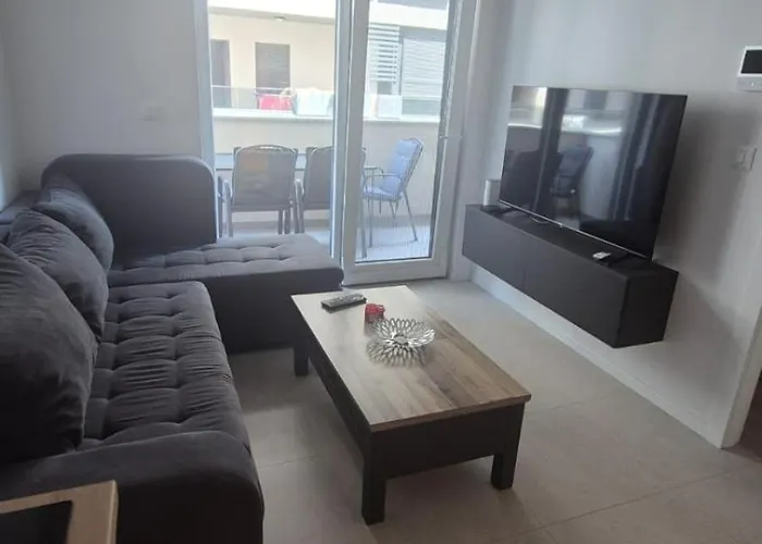 Apartment Ella *